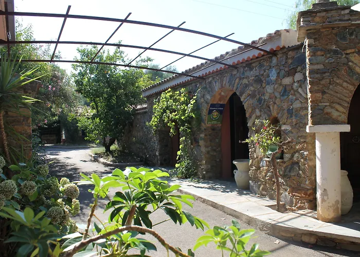 מלון D'hotes Le Clos Des Oliviers 2*