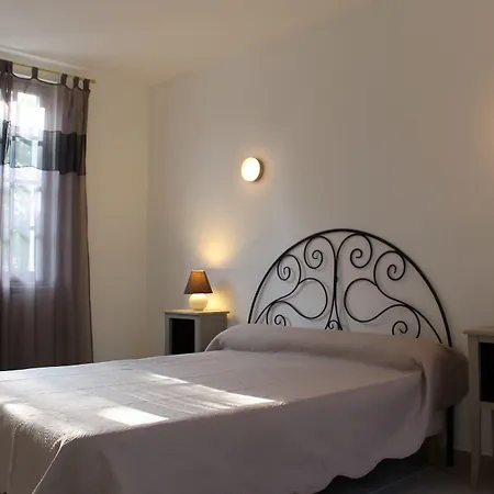 Hotell D'hotes Le Clos Des Oliviers 2*