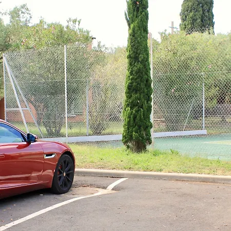 Hotel D'hotes Le Clos Des Oliviers 2*