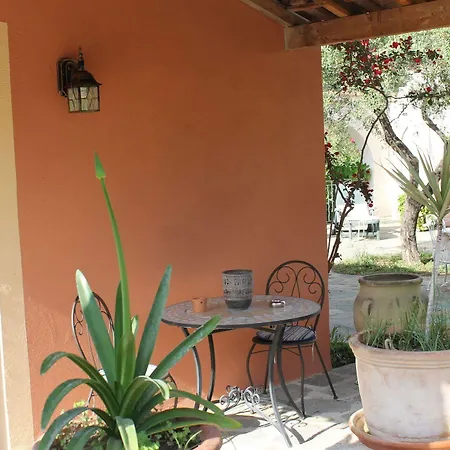Hotel D'hotes Le Clos Des Oliviers Sorbo-Ocagnano
