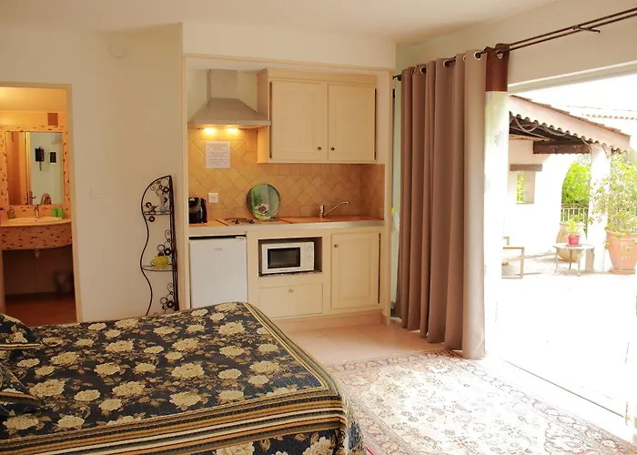 מלון D'hotes Le Clos Des Oliviers Sorbo-Ocagnano